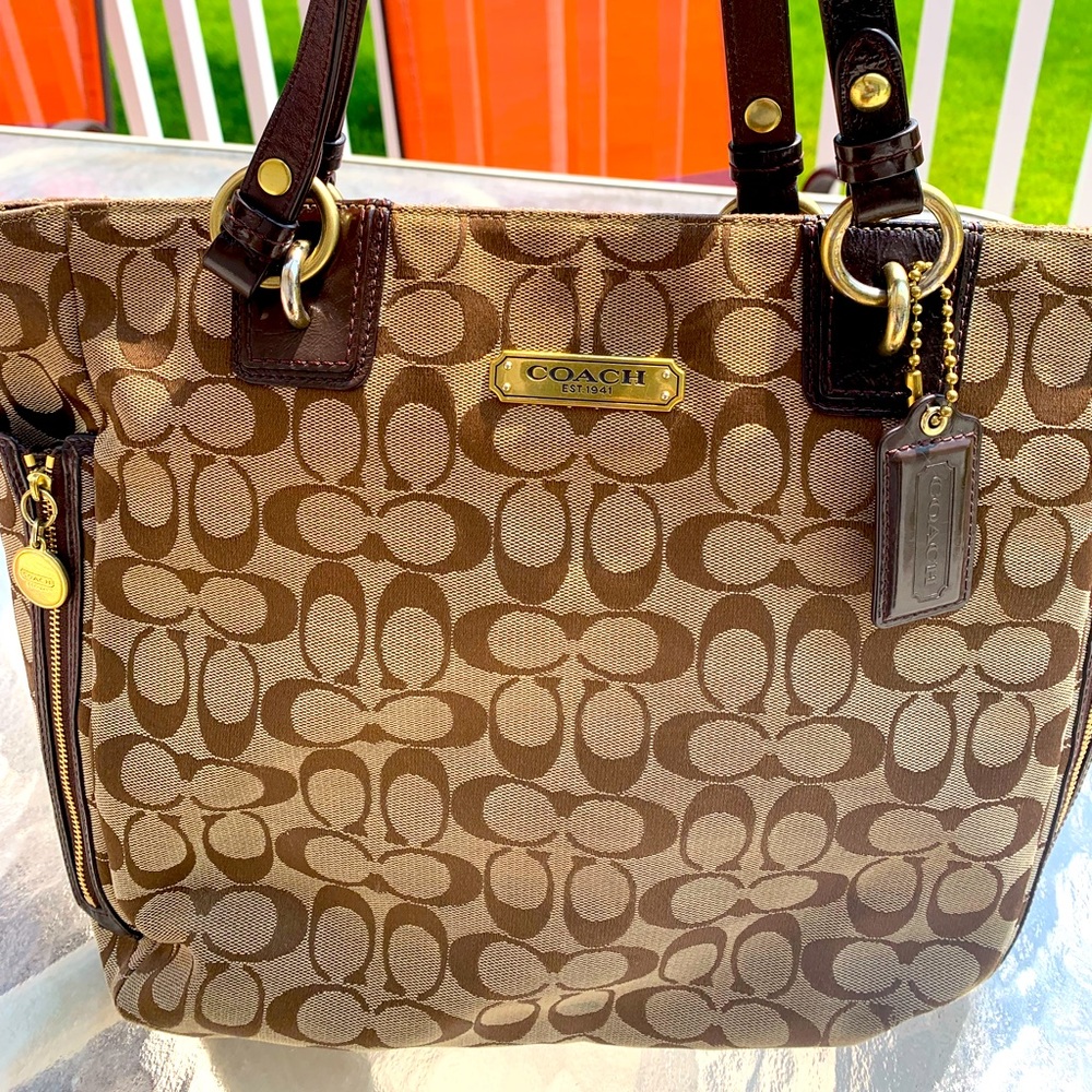 Coach shoulder bag